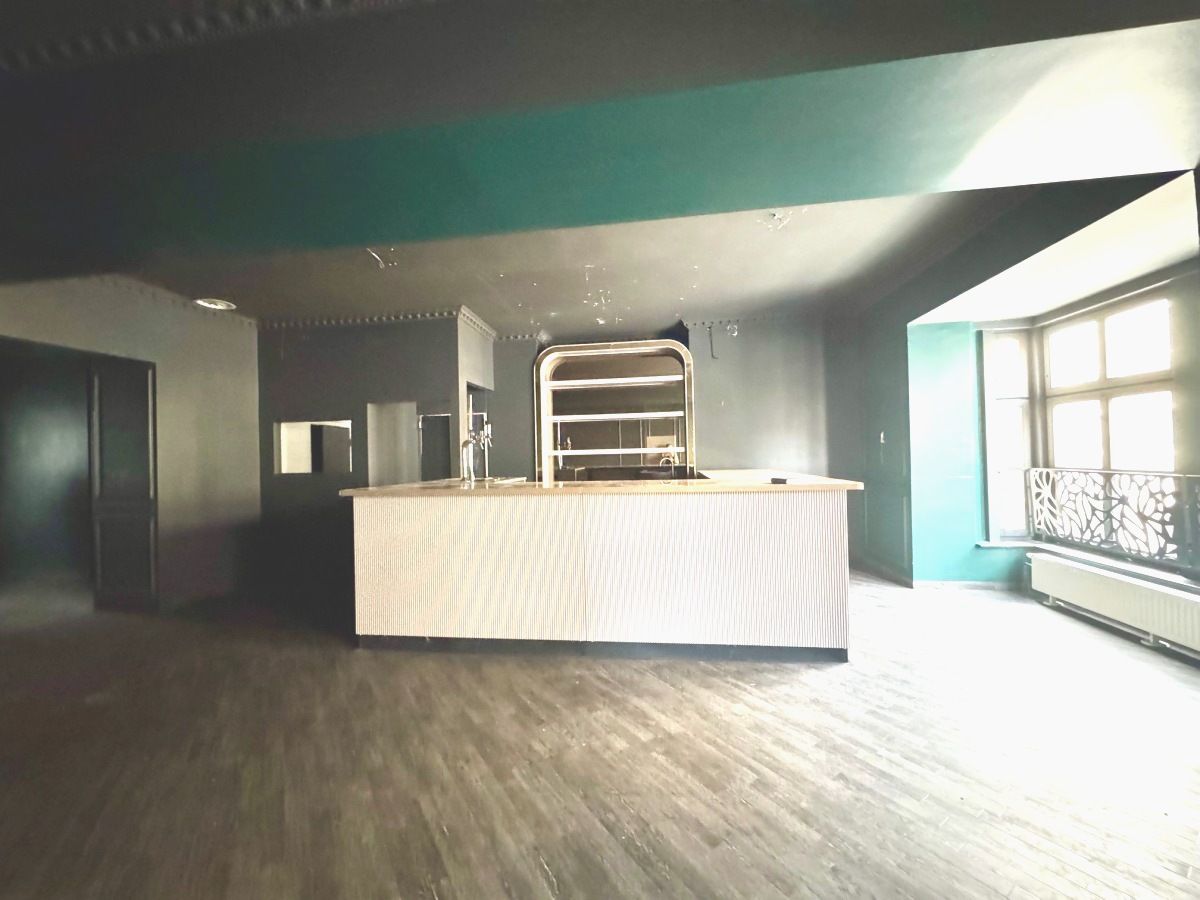 ++ ZENTRUM Wr. Neustadt ++ Geschäftslokal & Wohnungen als INVESTMENT - Mehr