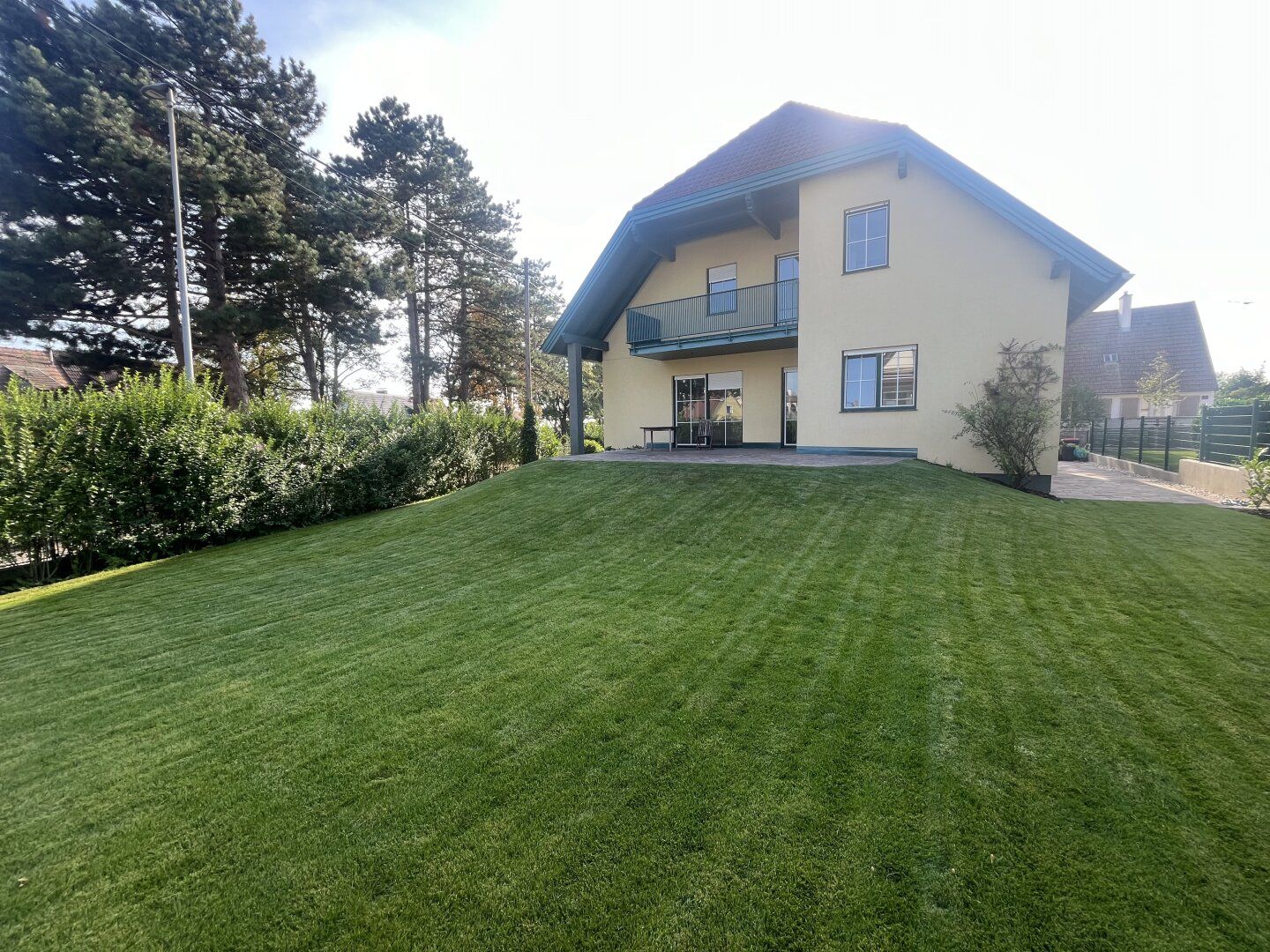 Haus auf sonnigem 670m² Grund in Grünruhelage