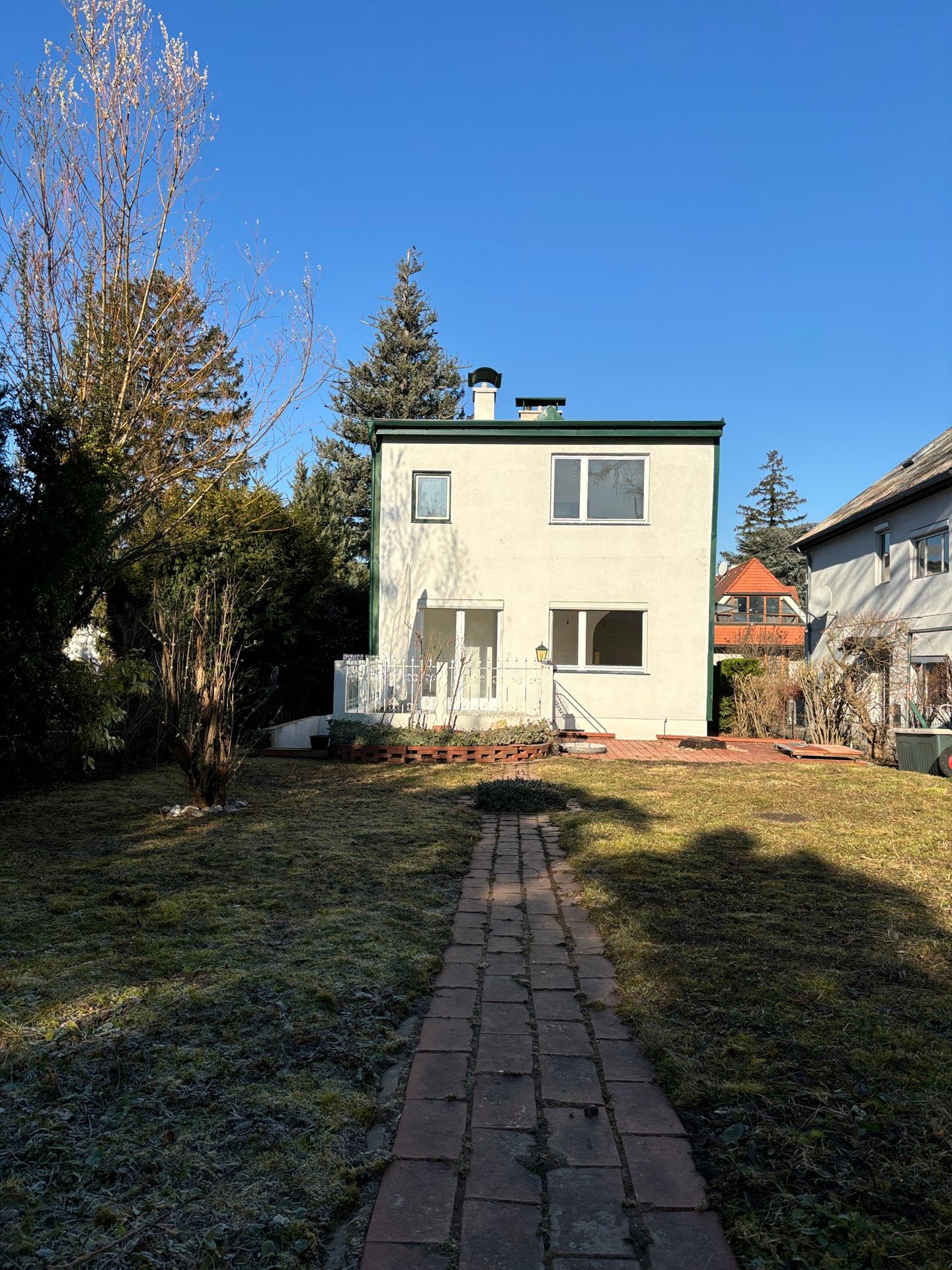 Nähe ORF! Haus mit schönem Garten!  Erstbezug nach