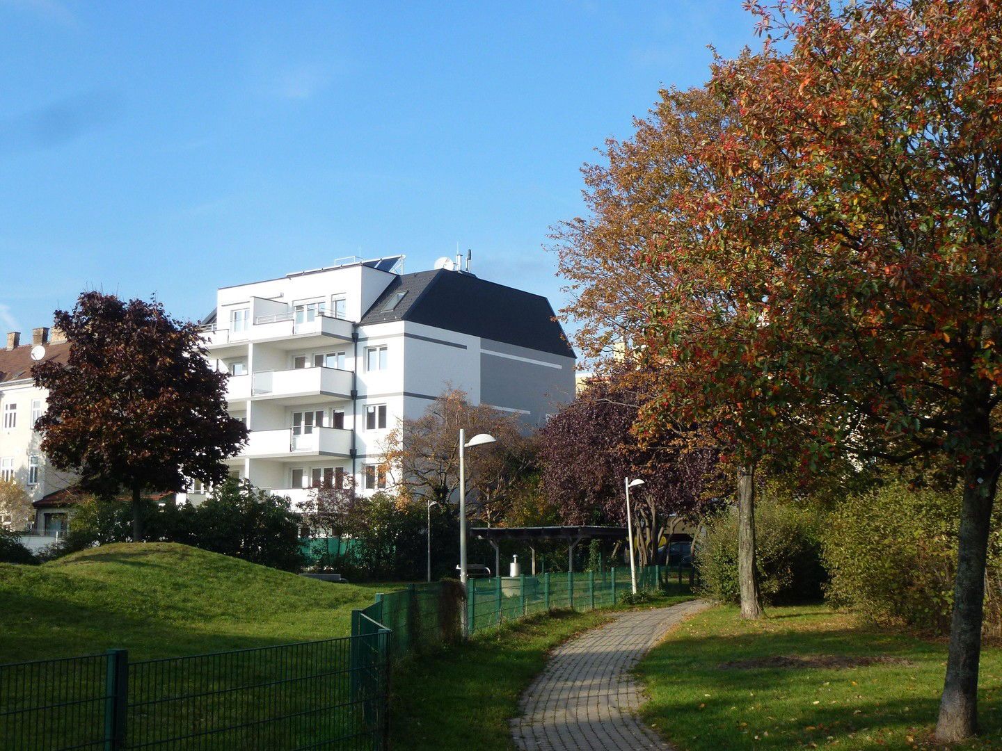 3 Zimmer, 70 m2, exklusives Wohnen direkt am Park - Top Ausstattung, provisionsfrei