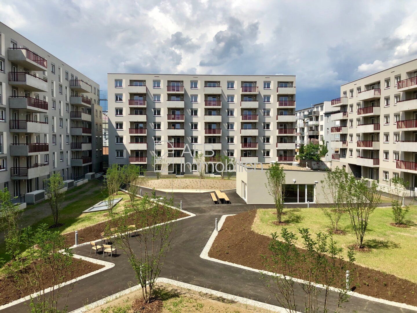 3 Monate mietfrei! 3-Zimmer-Genossenschaftswohnung mit großer Loggia - Nähe Hauptbahnhof