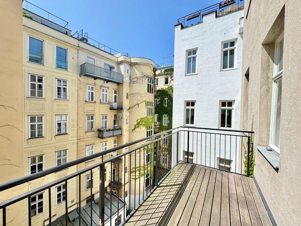 BALKONTRAUM | EXKLUSIVE ALTBAUWOHNUNG | HELLE 3 ZIMMER | TOPLAGE