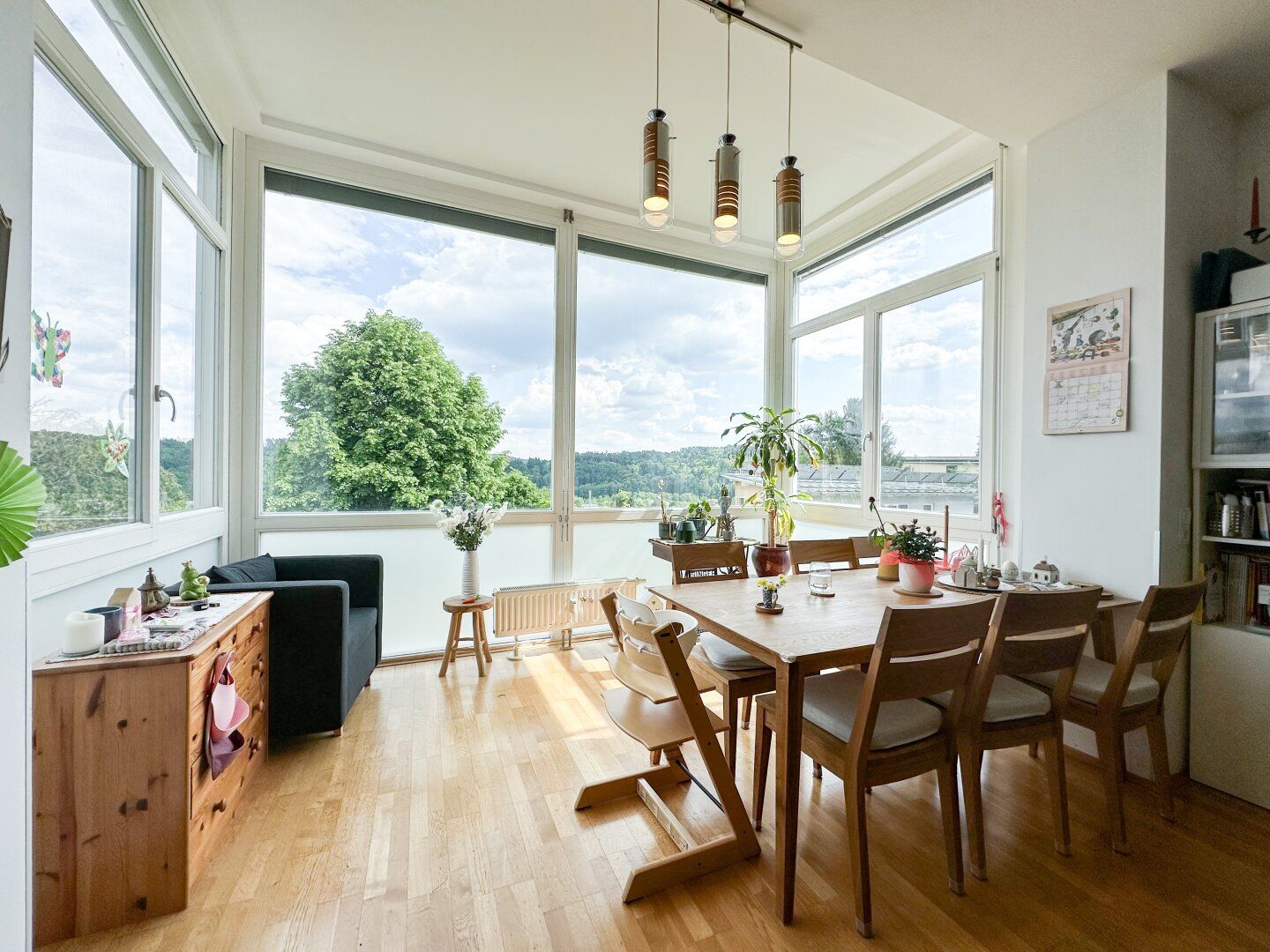 Vermietete 4-Zimmer-Wohnung mit Blick ins Grüne & PKW-Stellplatz
