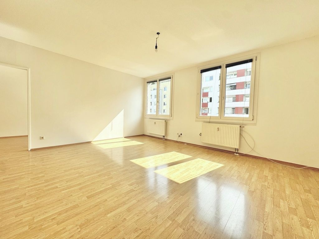 TOPLAGE - NÄHE DONAUZENTRUM | HELLE 3 ZIMMER | U-BAHN-NÄHE