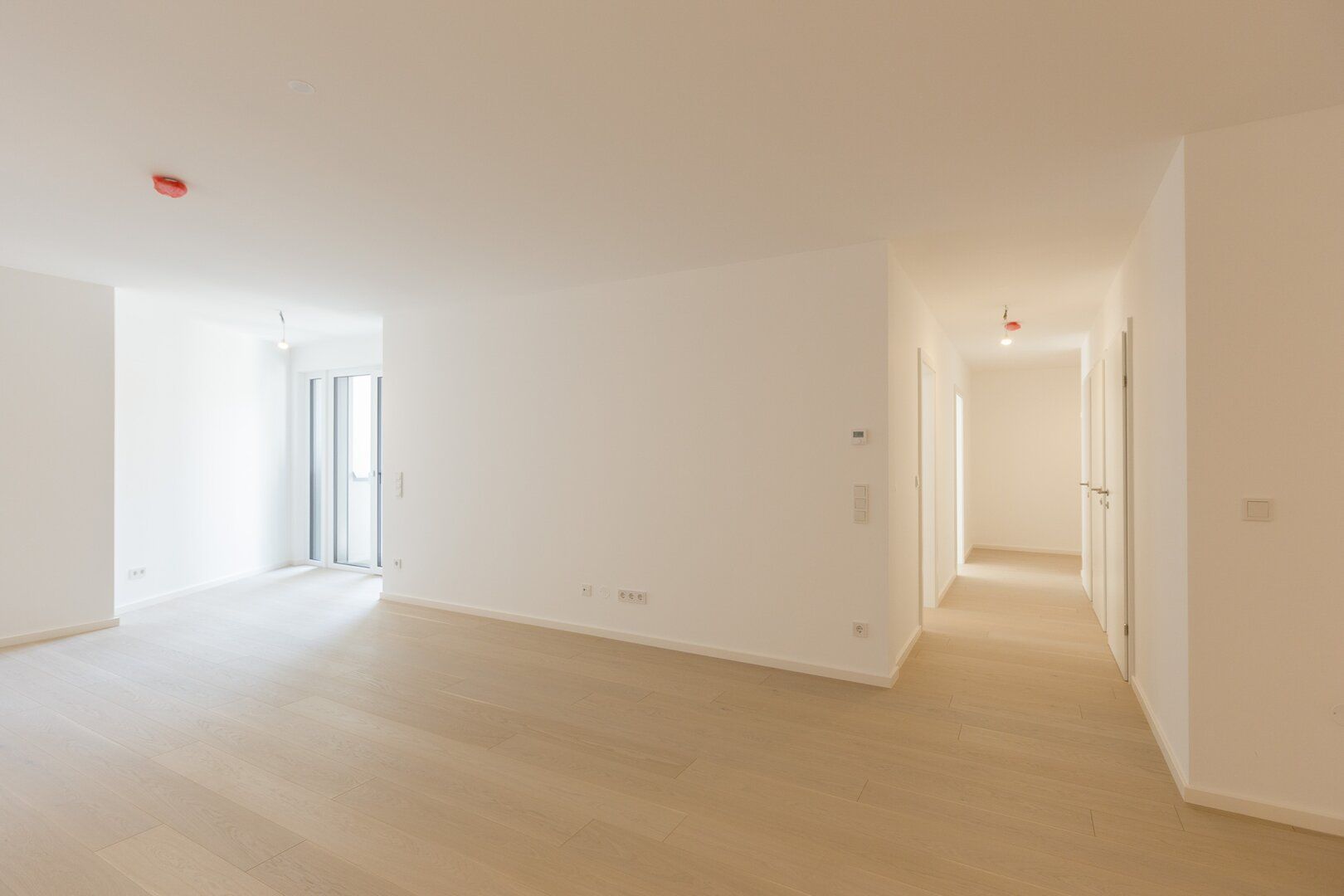 EHK 100 | Uneinsichtige 3 Zimmer Balkonwohnung in Hofruhelage