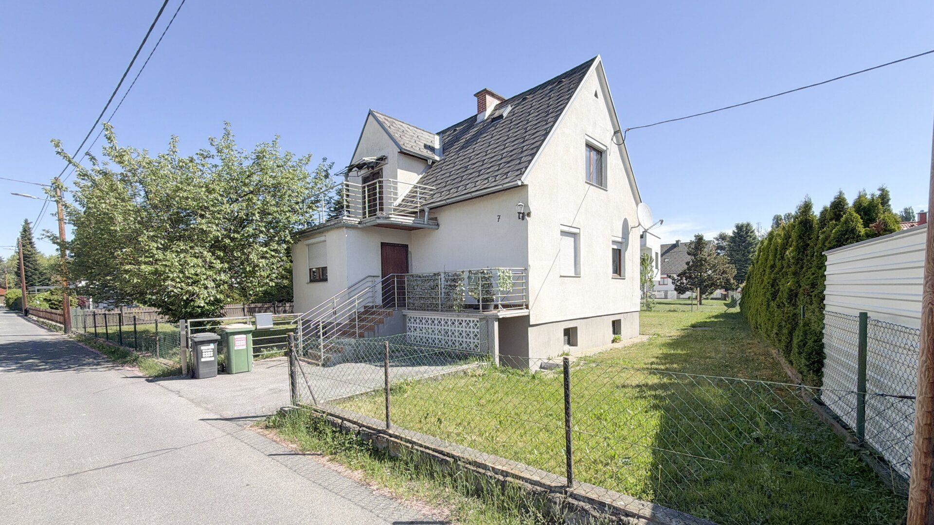 Kuća, 120 m², zemljište 758 m²
