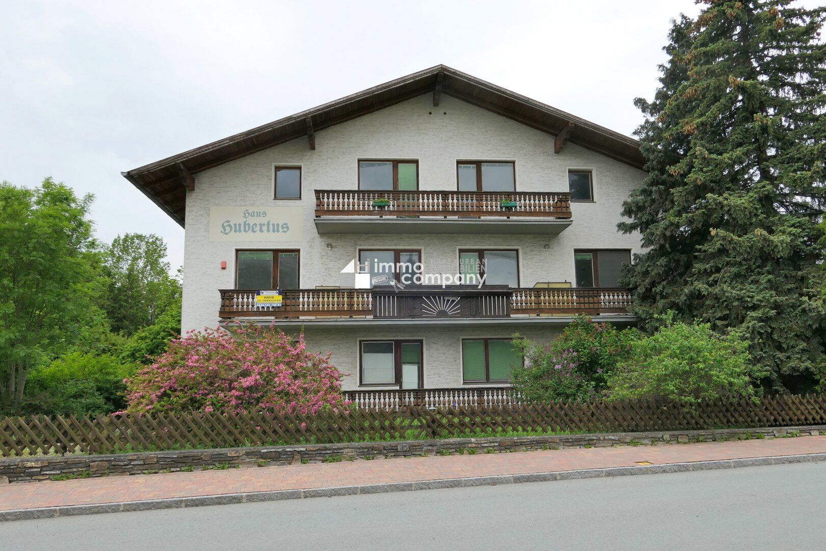 Haus mit Entwicklungskonzept für 10 Wohnungen