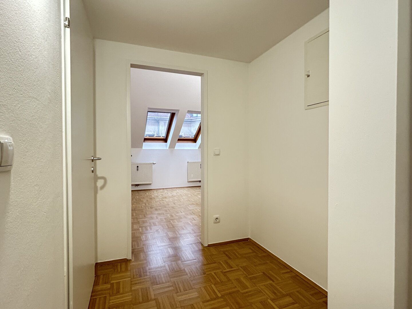 Geidorf - Sanierte 1-Zimmer-Dachgeschosswohnung mit Lift - Vista 6