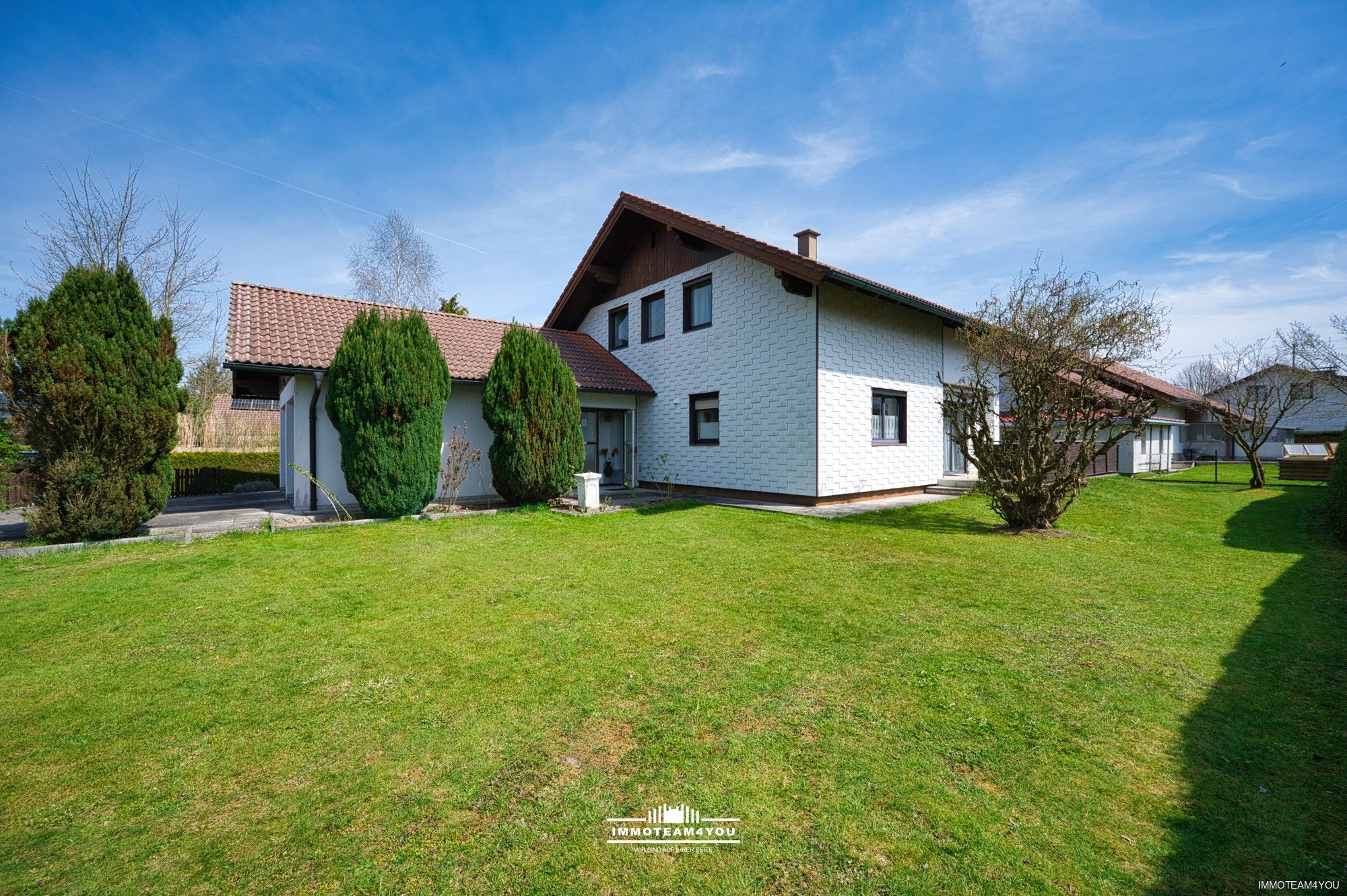Perfektes Haus für die Familie mit großem Garten und Terrasse