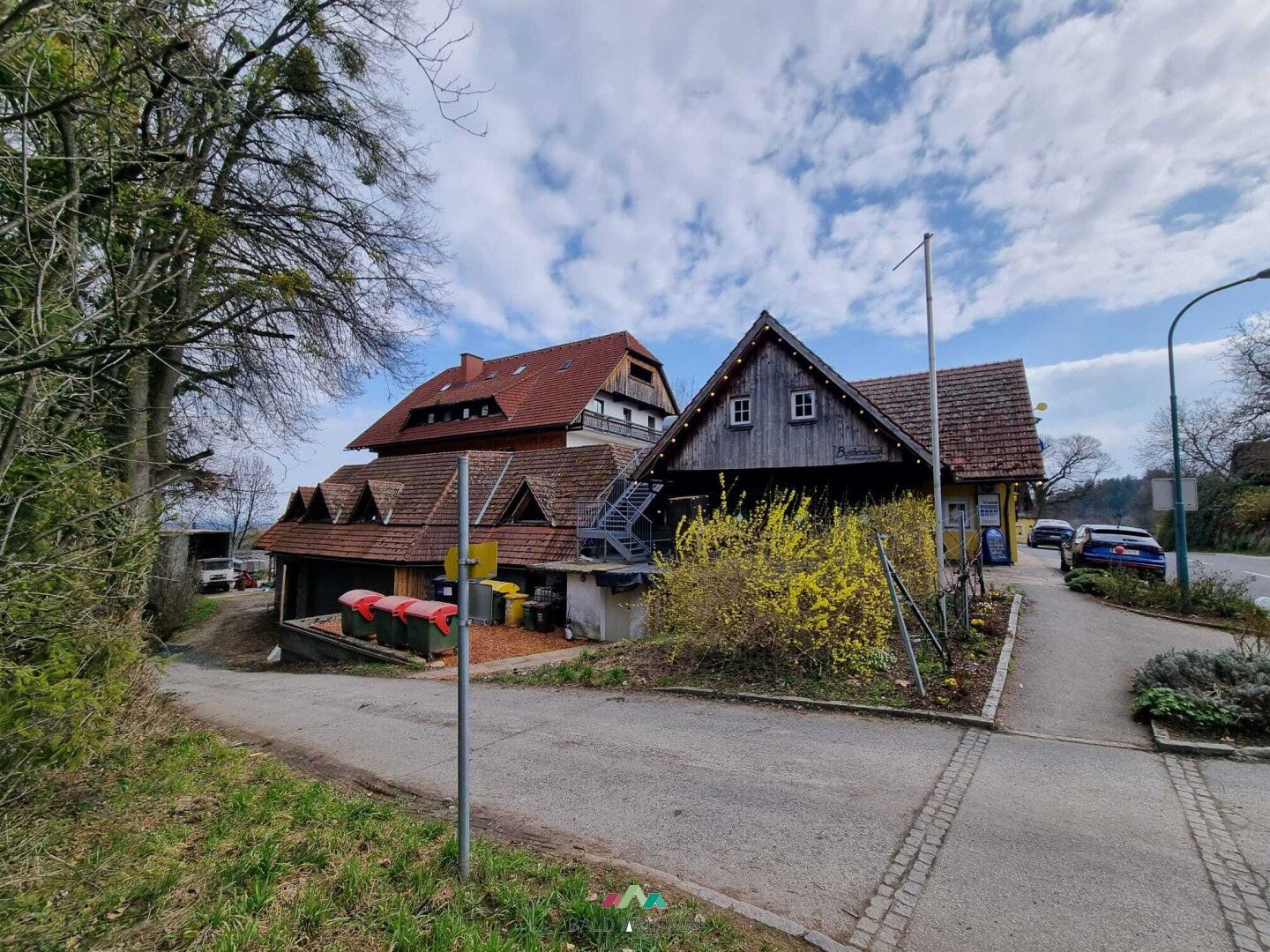 Buschenschank, Gasthaus, Weingarten, Zimmervermietung und Bauland in hervorragender Lage an der Schilcherweinstrasse - Ansicht 2