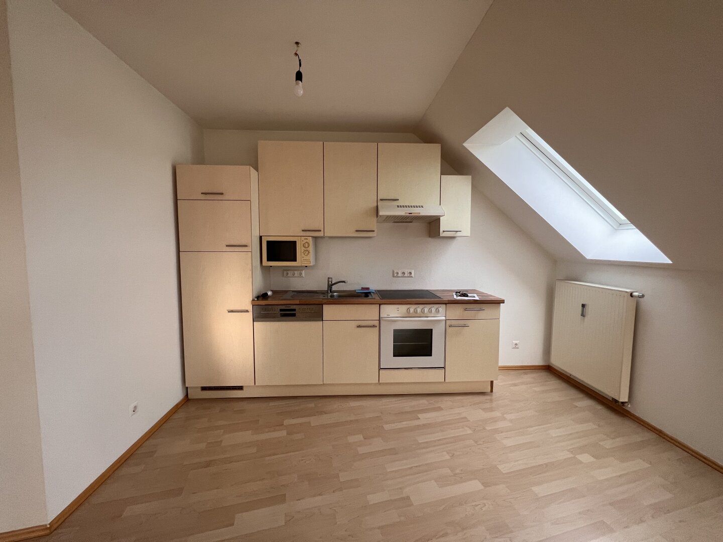 Schöne Zweizimmerwohnung ab Juni zu vermieten!