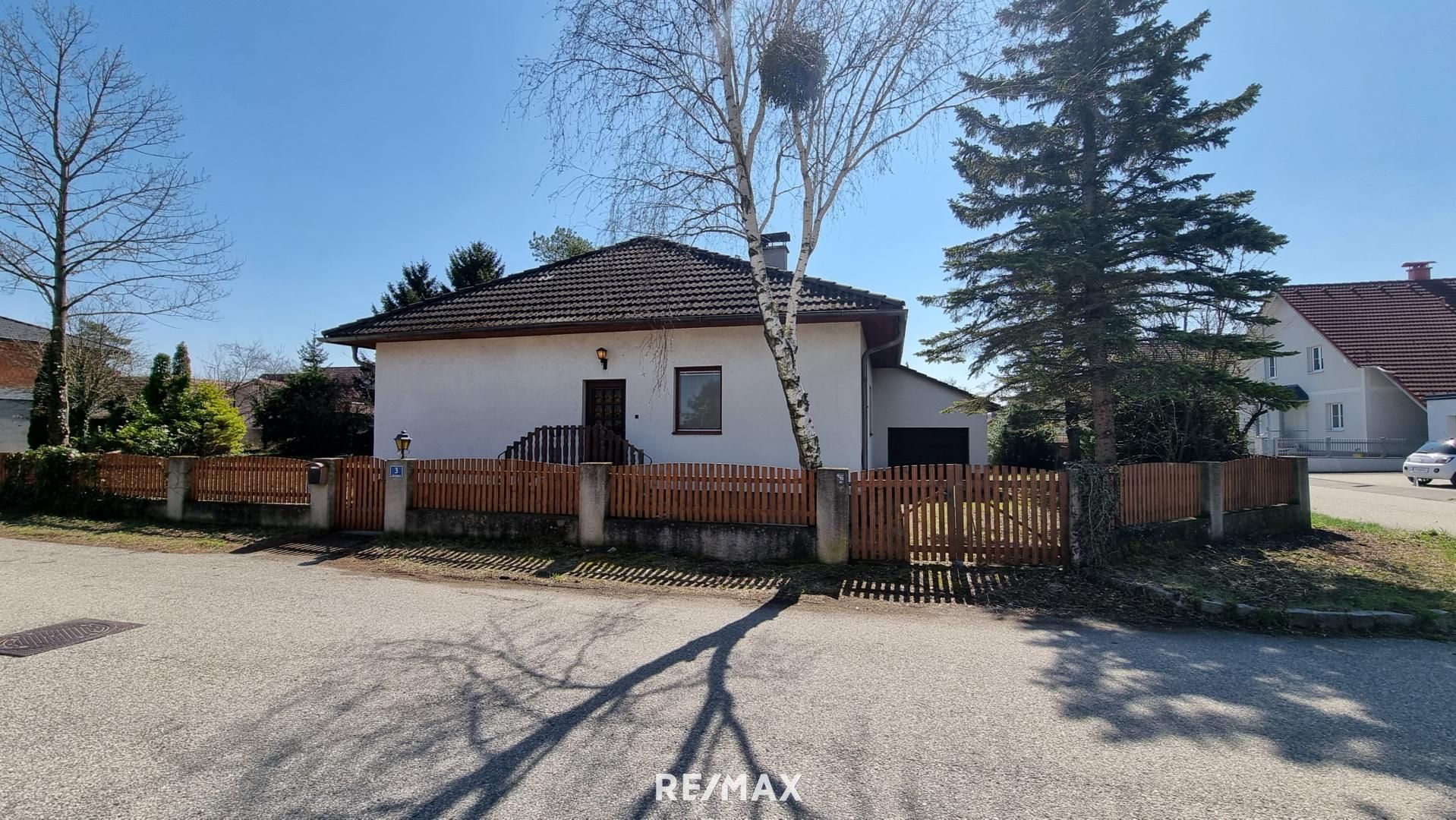 Bungalow auf großzügigem Grundstück - Raum & Potenzial!