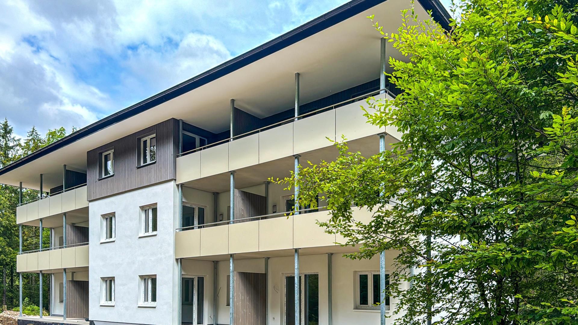 FERIENWOHNUNGEN in PERFEKTER RUHELAGE - WALDNESS PUR ! TOURISTISCHE Vermietung möglich ! DIREKTER BACHZUGANG ! BEZUGSFERTIG !