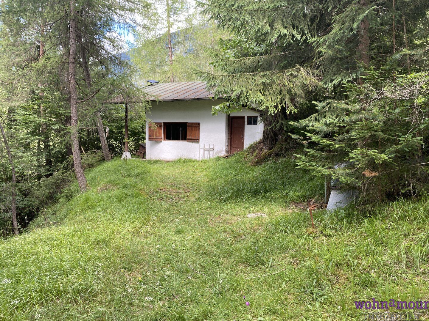 Für Sanierungskünstler: Hütte mit Freizeitwohnsitz zu verkaufen