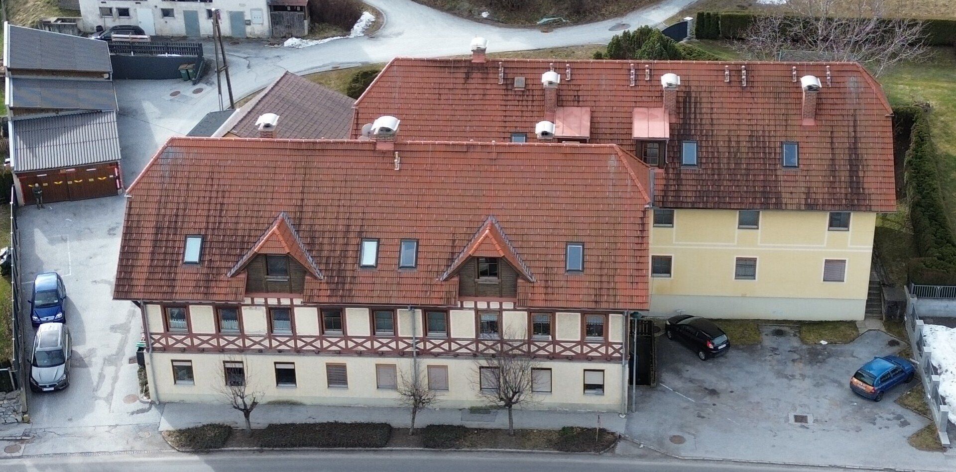 Gepflegtes Zinshaus mit 15 Wohneinheiten - Ansicht 5