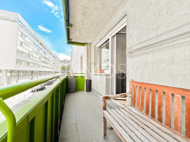 Den Sommer genießen - Wohnhit mit Balkon und Klimaanlage!