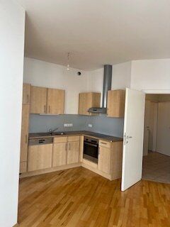 Studentenhit: Moderne 2-Zimmer-Wohnung in Graz: lichtdurchflutet, gepflegt, zentral, mit Aufzug - Nähe Kunsthaus und Nähe Bad zur Sonne!