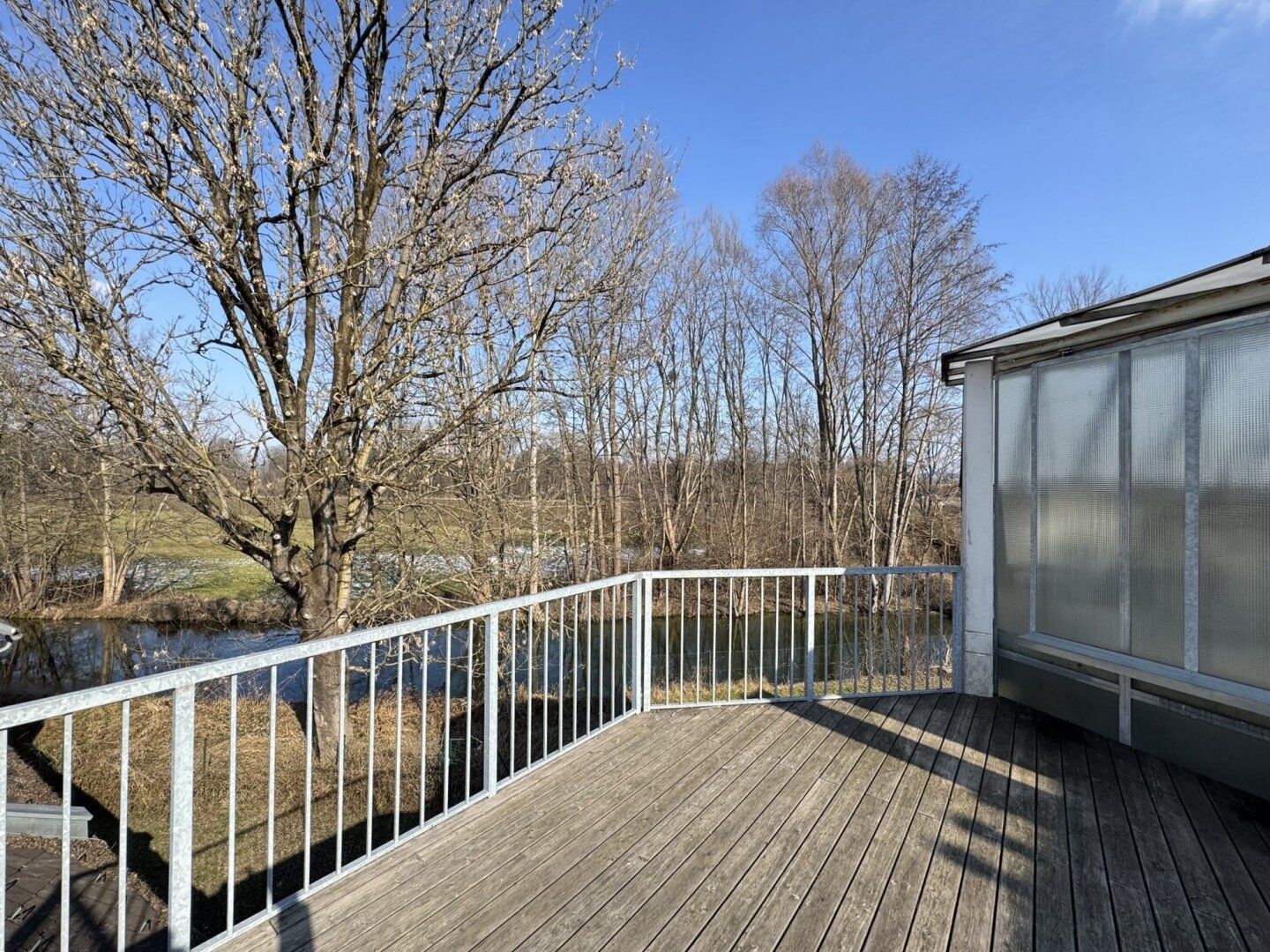 PROVISIONSFREI - Dachgeschosswohnung mit Weitblick