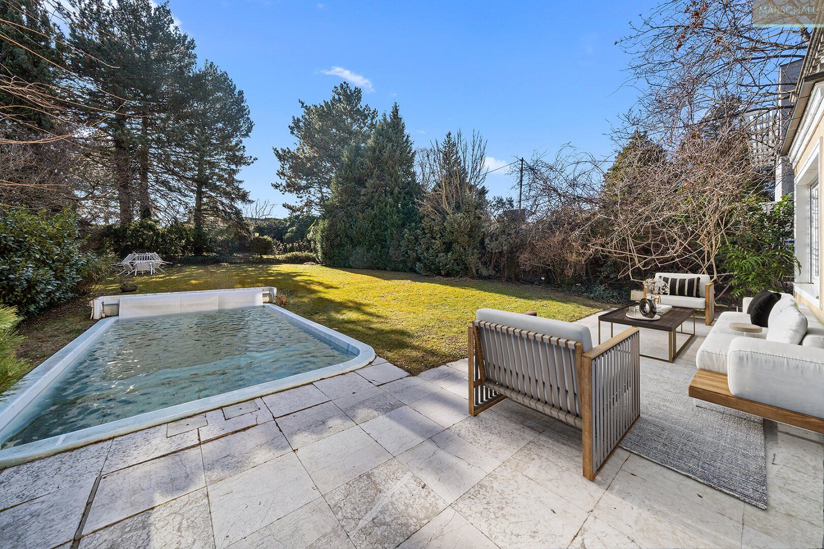 Elegante Villa mit Pool und Doppelgarage in Pötzleinsdorfer Aussichtslage!