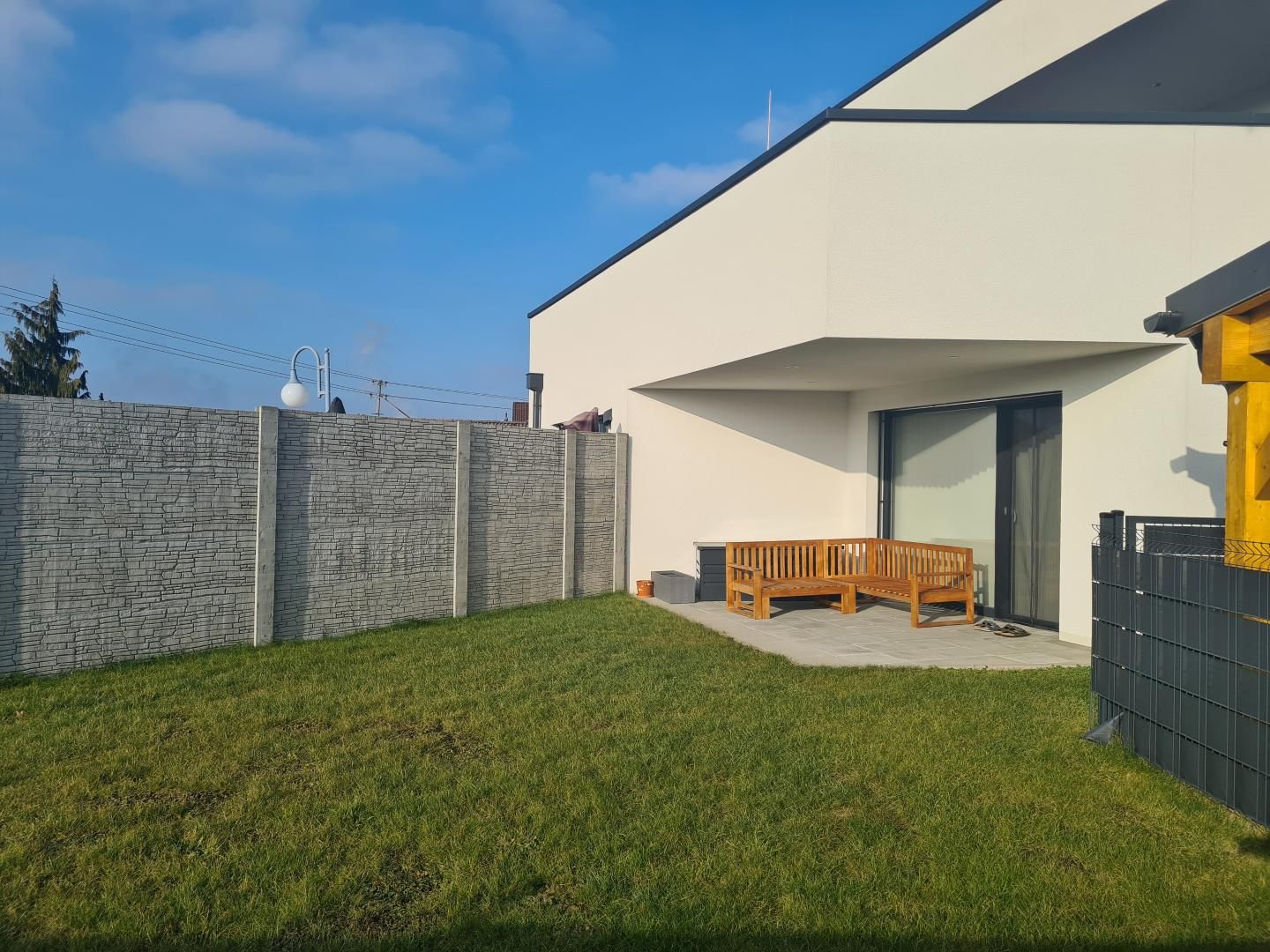 Traumhafte Gartenwohnung - Neuwertig, modern und barrierefrei