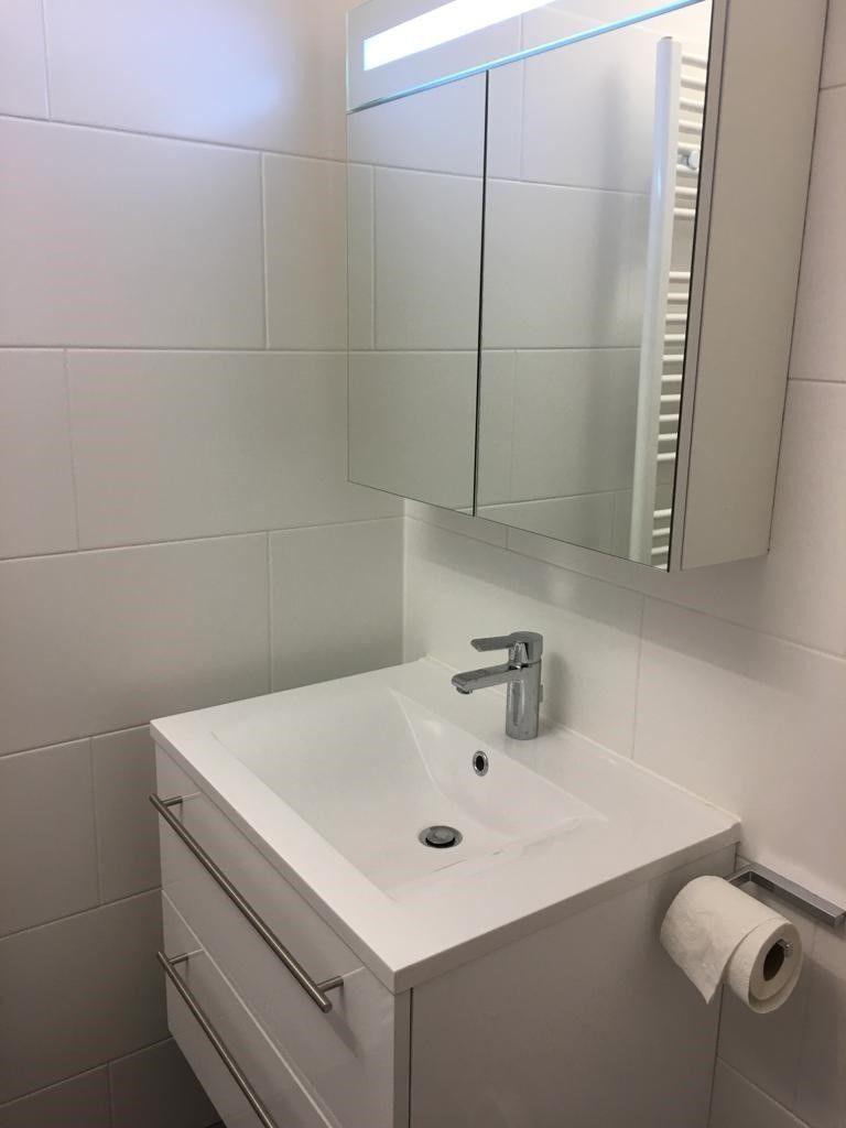 Helle, möblierte Wohnung mit Loggia in ruhiger Lage - Nähe Südbahnhof & KUK