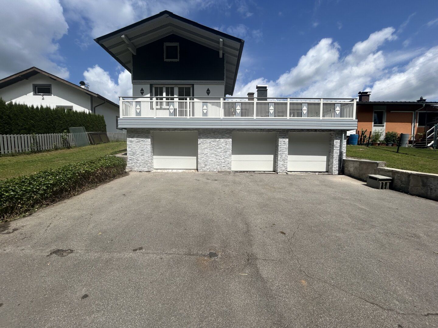 Ihr Traumhaus in Ampflwang: Entkernte Belagsfertig ( Schlüsselfertig möglich ) 4,5-Zimmer-Oase mit Garten und Garagen!