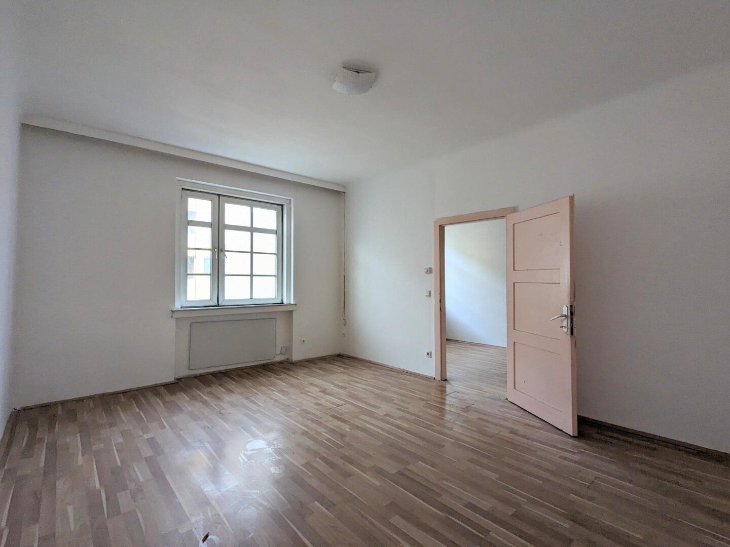 ++NEU++ 3-Zimmer Altbau-Wohnung (sanierungsbedürftig) mit viel Potenzial!