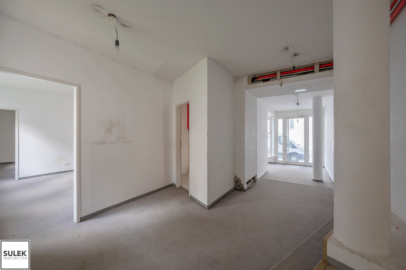 ** ab sofort: ein rd. 238 m² großes Geschäftslokal mit großer Straßenfront, 5 Räume ** - Ansicht 4