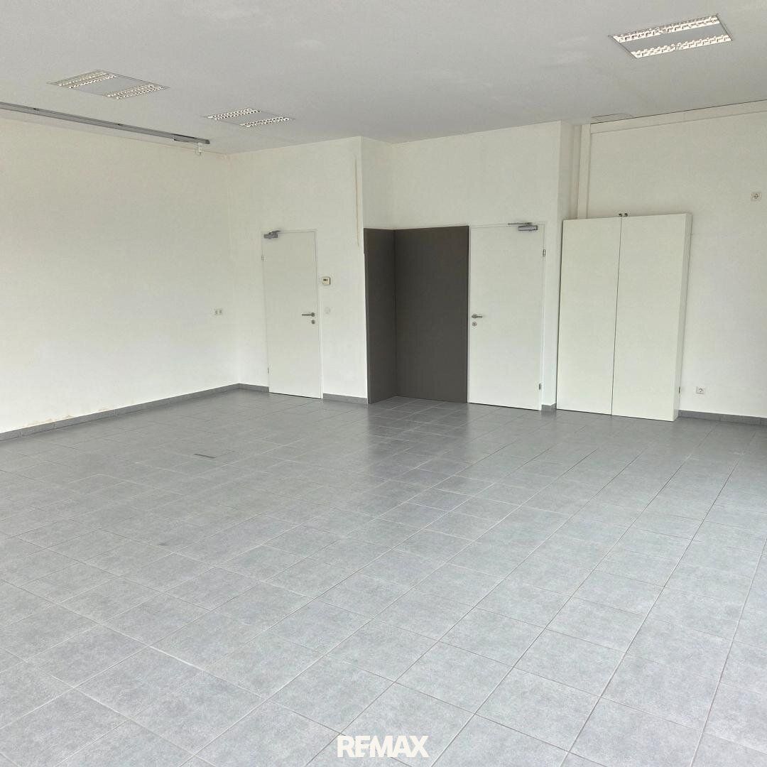 Büro oder Geschäftsfläche mit Parkplätzen in zentraler Lage! - Ansicht 4