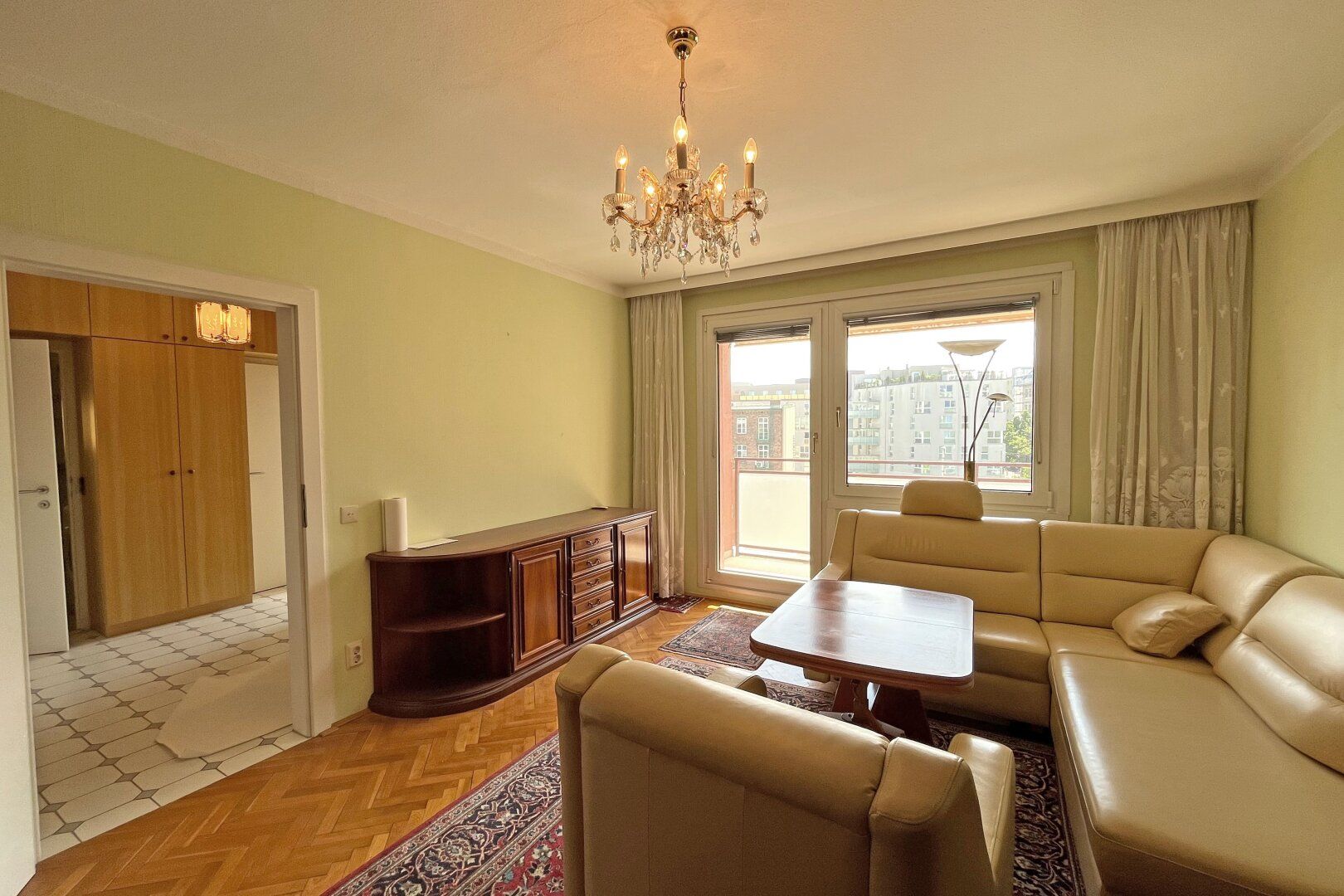 Nähe Klinik Favoriten - sehr gute öffentliche Anbindung - 2-Zimmer-Wohnung mit Loggia