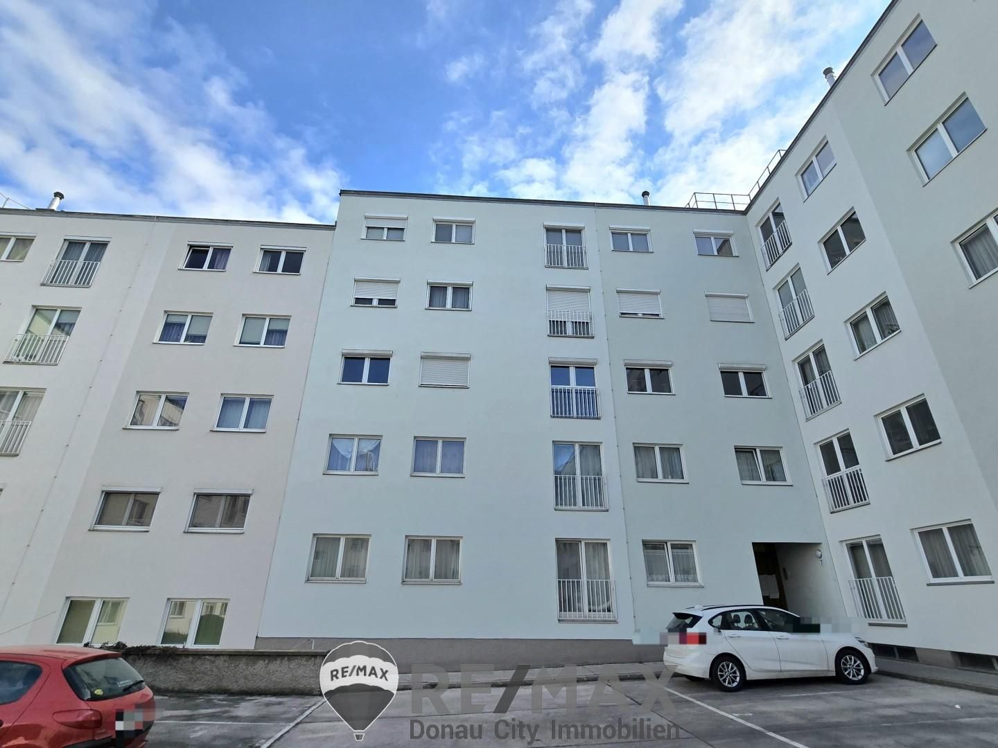 ''Lichtdurchflutet, modern und behaglich''