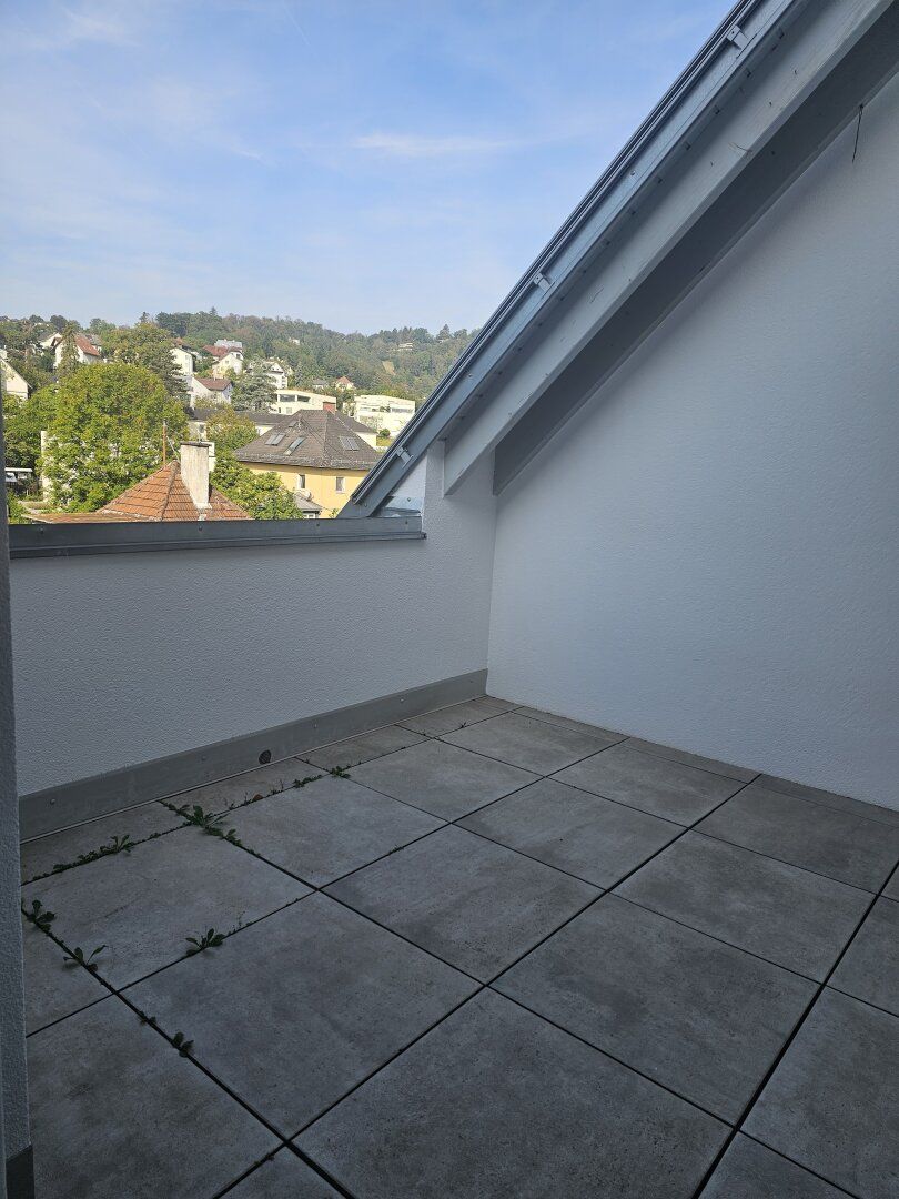Ruhige Dachgeschoßwohnung mit Dachterrasse am Auberg in Linz / Urfahr