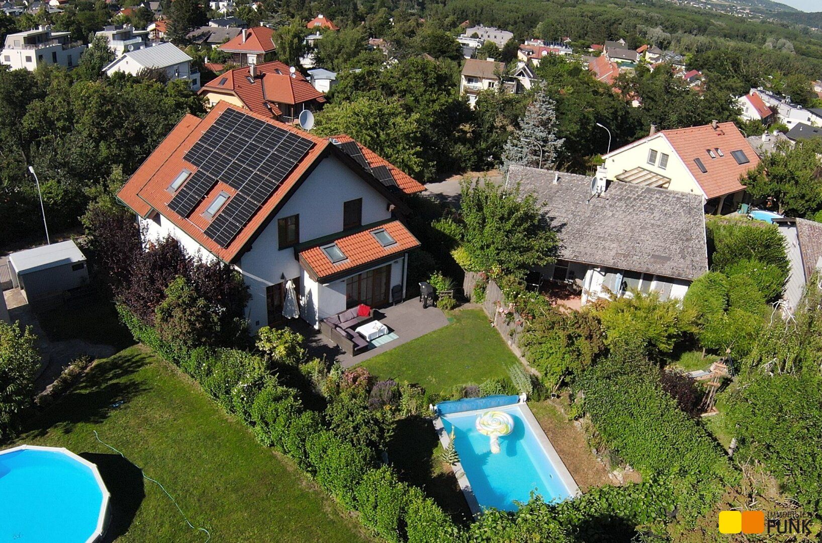 Bestens ausgestattetes, charmantes Einfamilienhaus