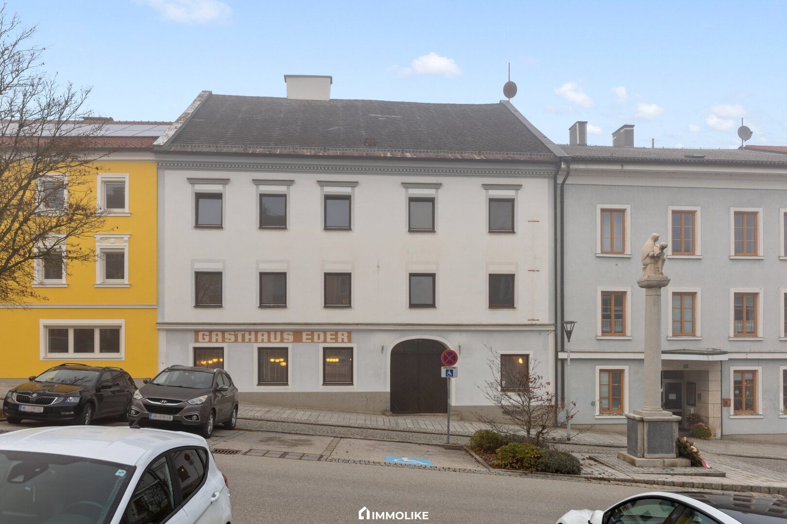 Wohn- & Geschäftshaus am Marktplatz - Gastronomie, 4 Wohnungen & Ausbaupotenzial
