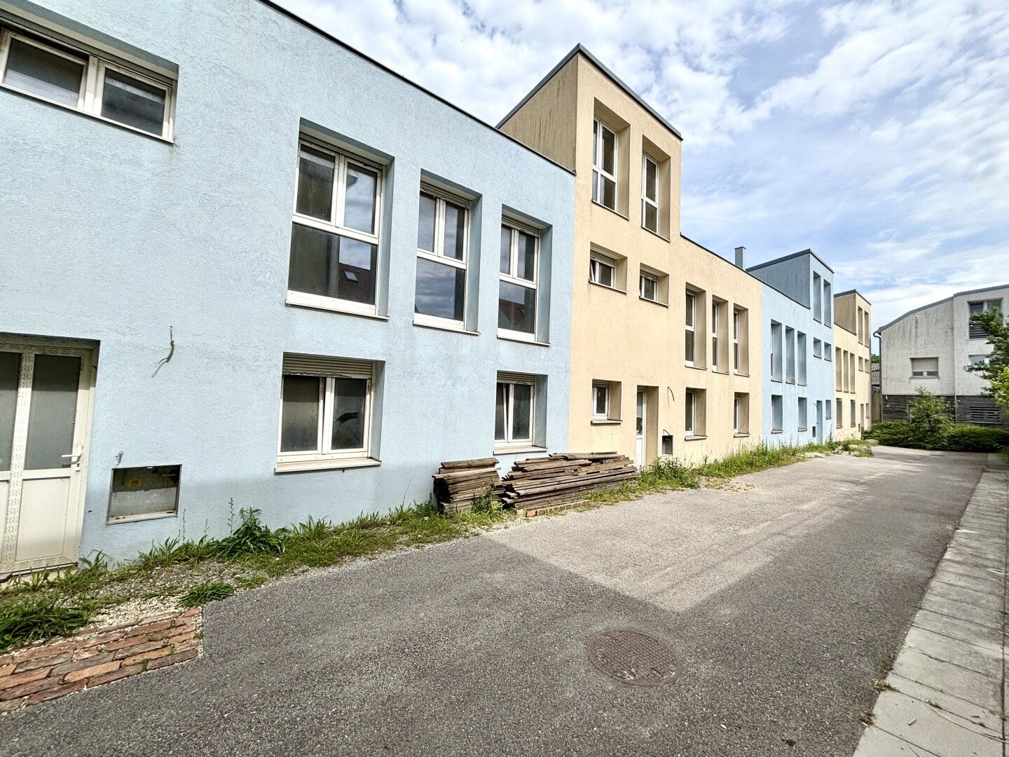 Reihenhausanlage in Seenähe in Weiden / See- 5 Einheiten mit Dachterrassen - Fertigstellung eines Bestandobjekts