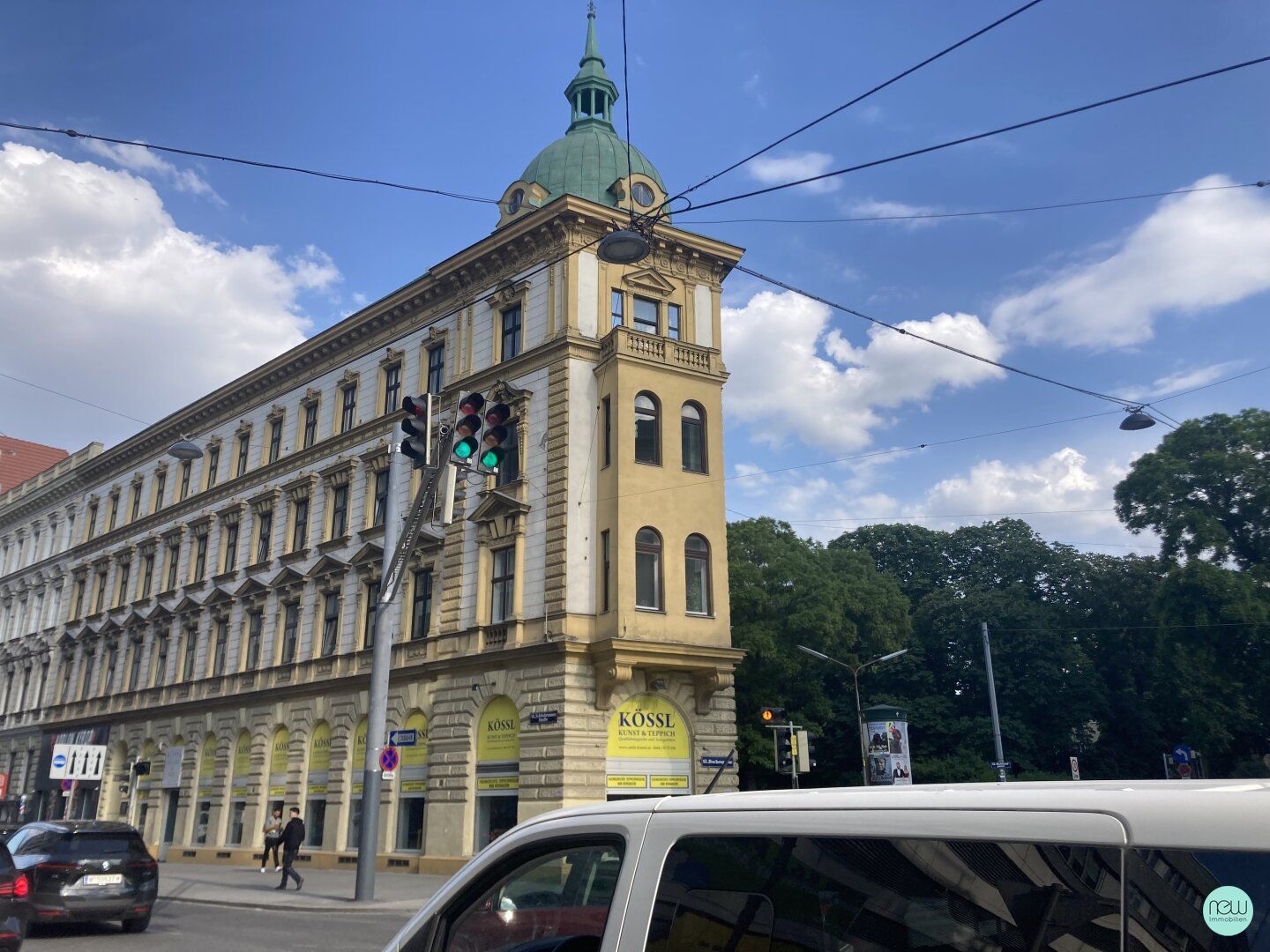 U4 Meidling / helle, sanierte 64 m² Altbaumiete / 2 Zimmer
