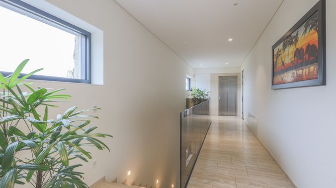 KITZIMMO-Luxusvilla in traumhafter Lage.