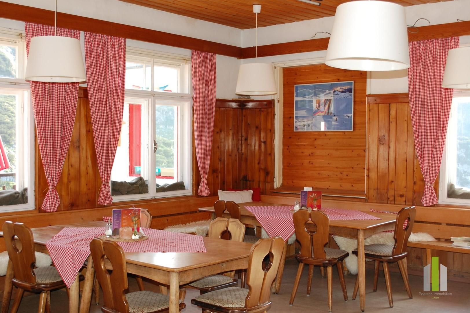 Berghütte/Alm in traumhafter Alleinlage mit Blick auf das atemberaubende Dachsteinmassiv - Ansicht 4