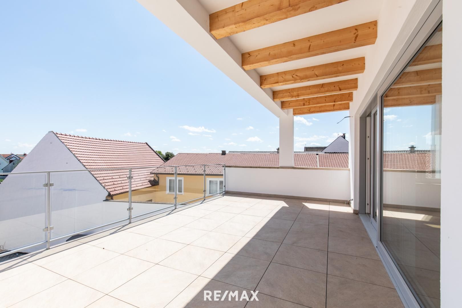 Ankommen & Aufatmen - Modern Wohnen mit Terrasse