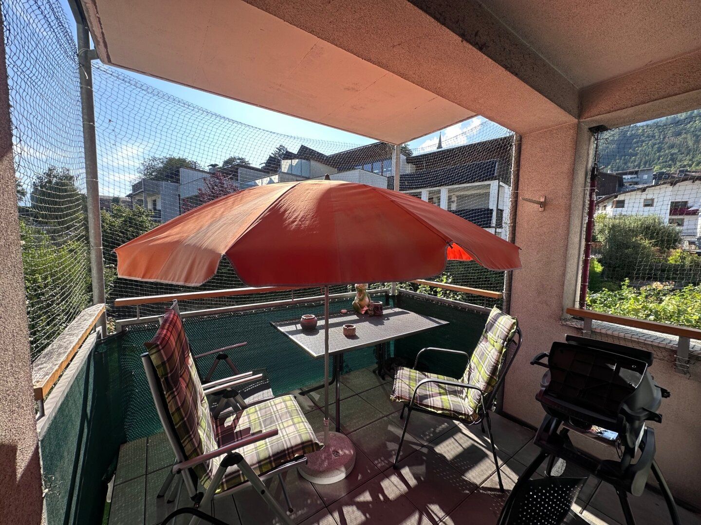 Vomp: 3-Zimmer-Terrassenwohnung mit Veranda und Tiefgaragenabstellplatz