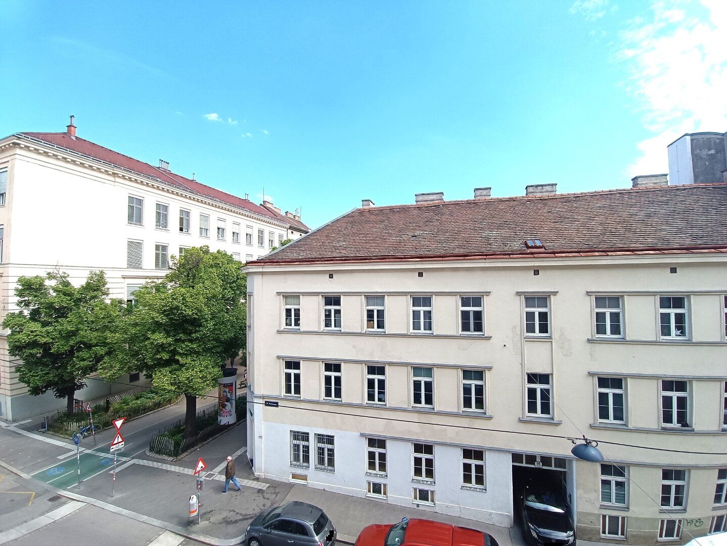 Nähe Mariahilfer Straße & Westbahnhof! Renovierungsbedürfte 3-Zimmer Wohnung mit viel Potential in Bestlage!