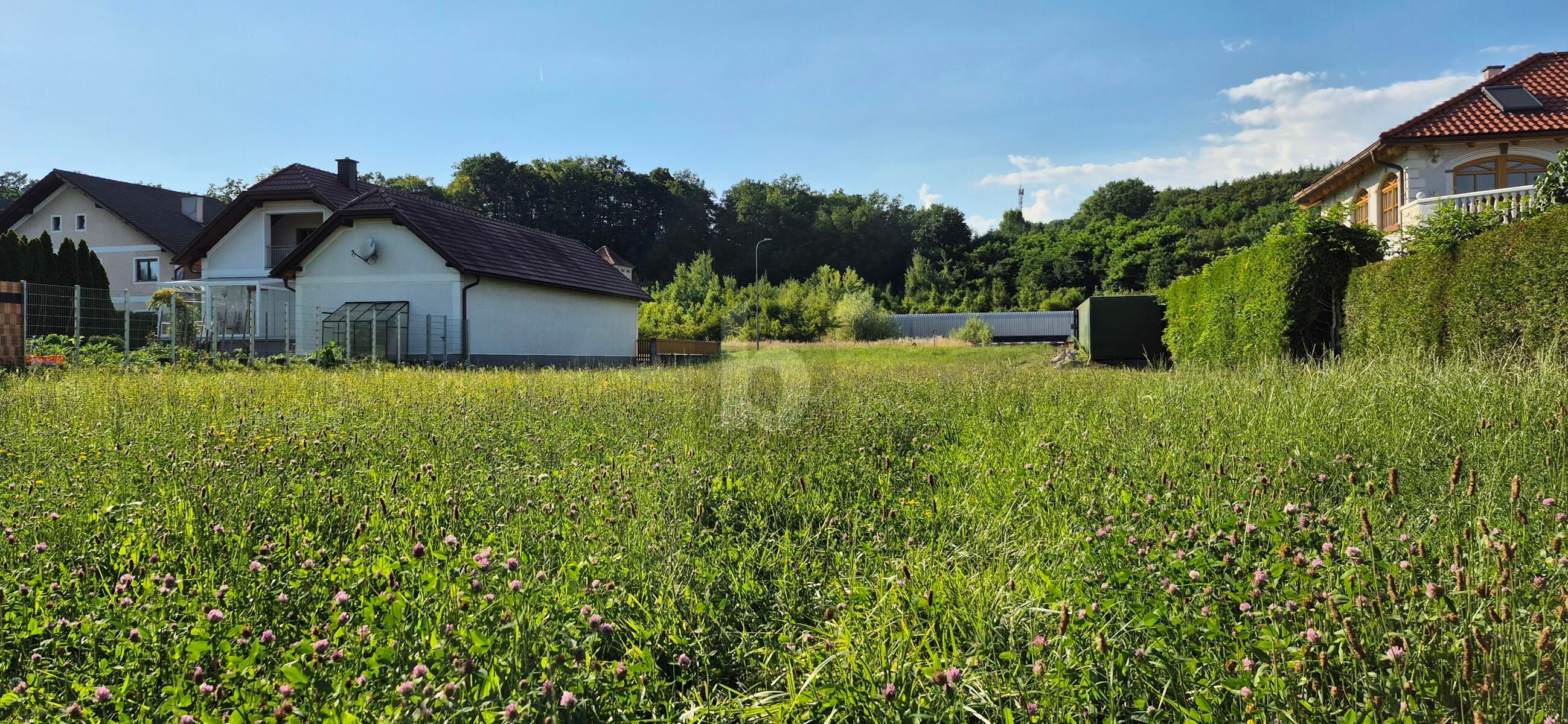 ATTRAKTIVES BAUGRUNDSTÜCK OHNE BAUZWANG NAHE AMSTETTEN