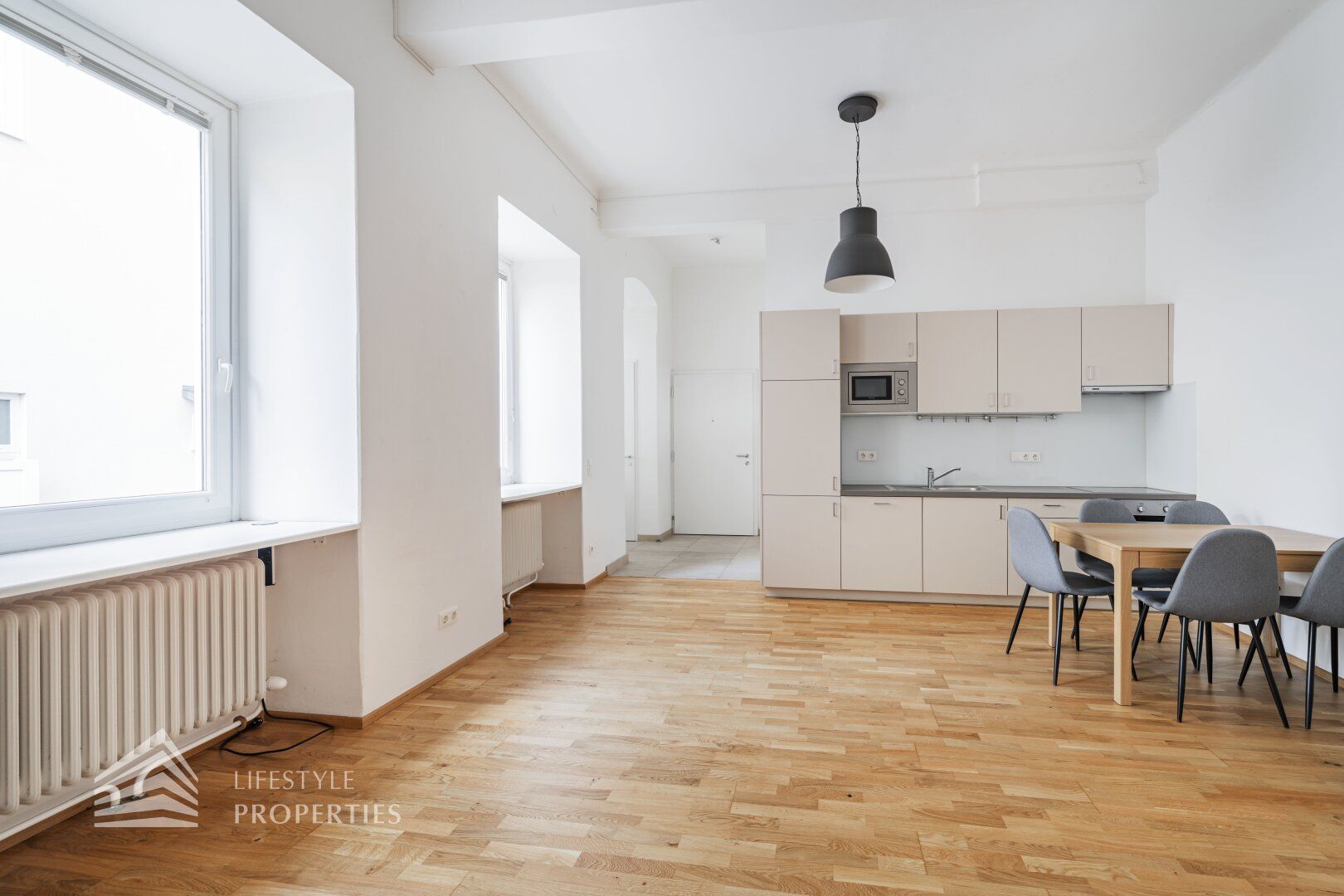 Freundliche 2-Zimmer Wohnung, Nähe Steiner Tor