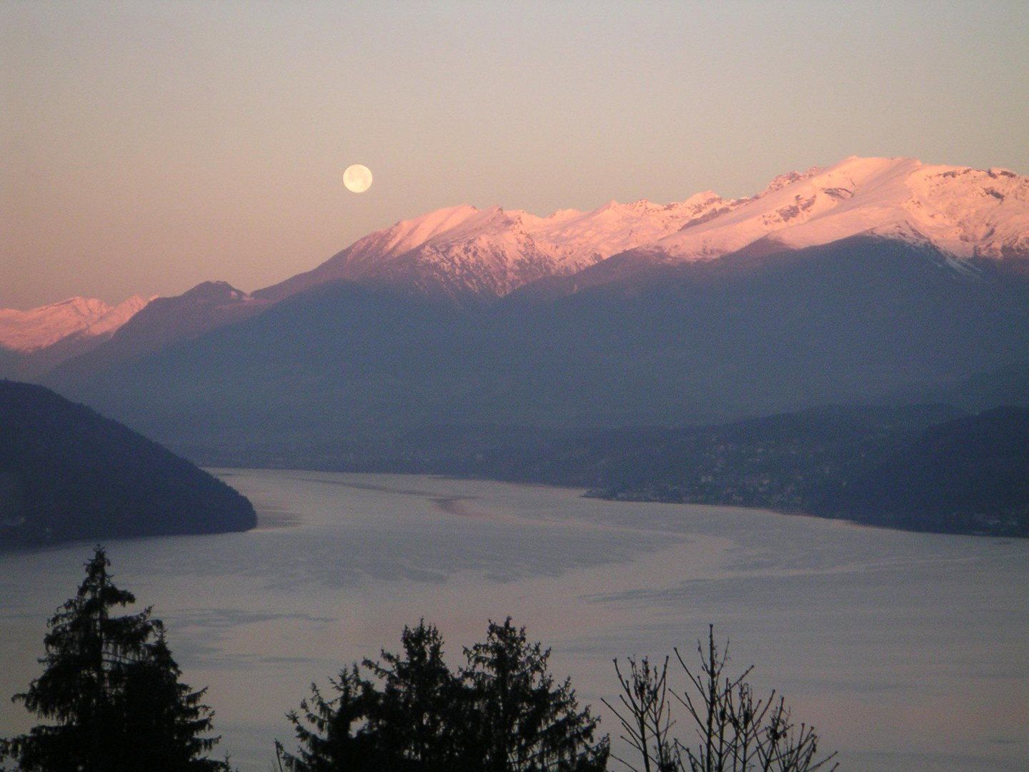 Exklusive Liegenschaft am Millstätter See! Villa im Alpenstil. - View 3