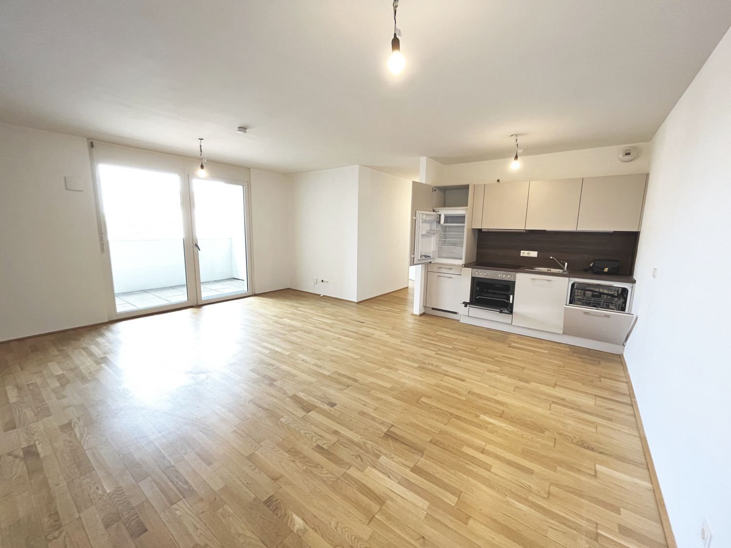 Q11 Leben in Simmering -  Helle 3-Zimmer Wohnung mit Loggia und Deckenkühlung!