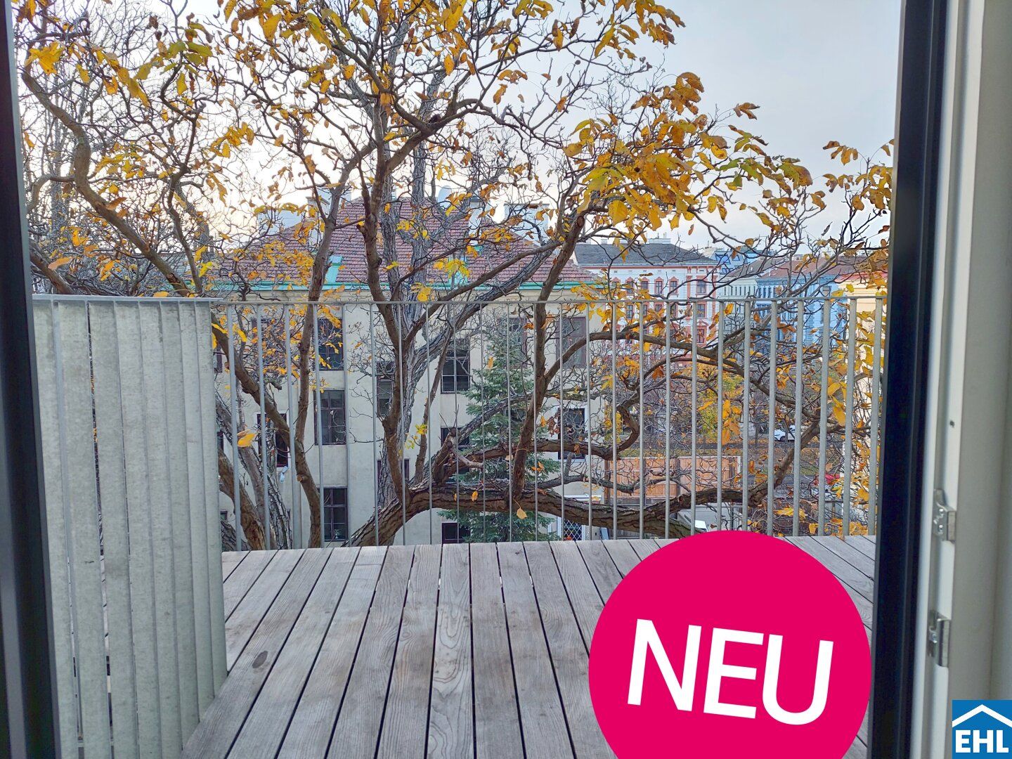 Altbau-Rohdiamant mit Balkon - Sanierungsobjekt im Herzen des 9. Bezirks