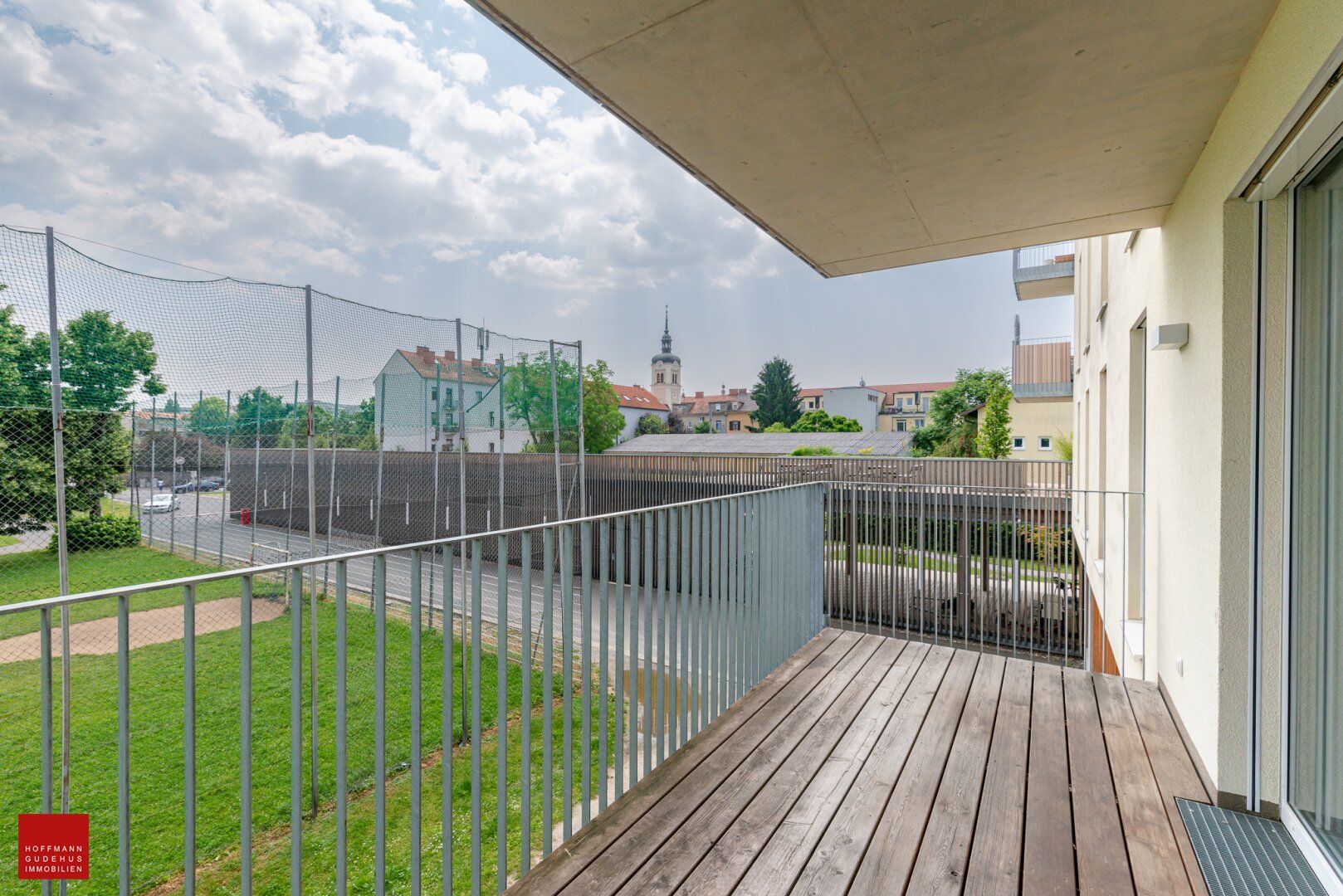 NEUWERTIGE 2-ZIMMER-WOHNUNG MIT BALKON