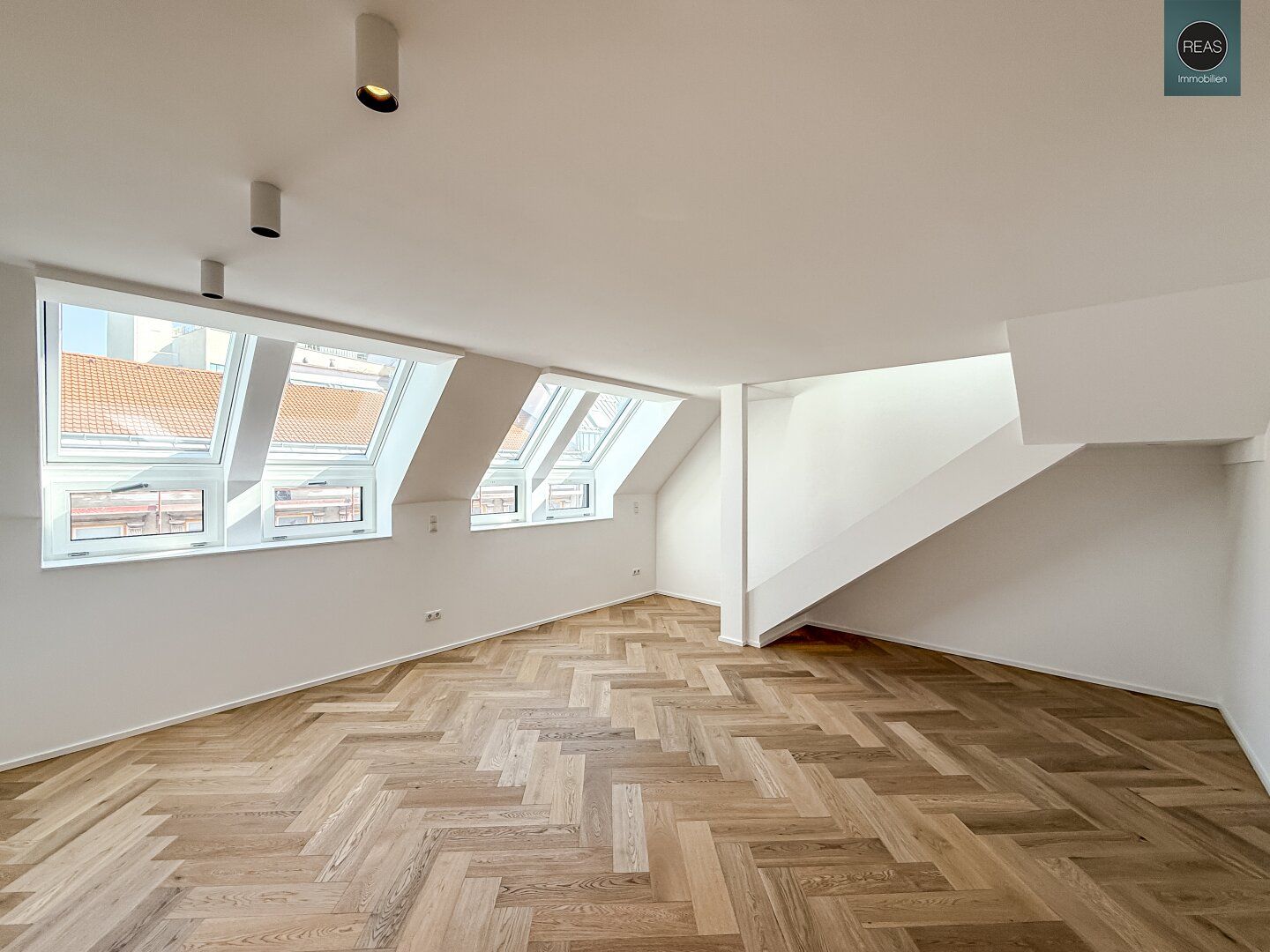 Elevate 1090 - Erstbezug: Luxus Dachgeschoss - Maisonette Wohnung (klimatisiert) mit Balkon und Terrasse nahe U6 Alser Straße, AKH!