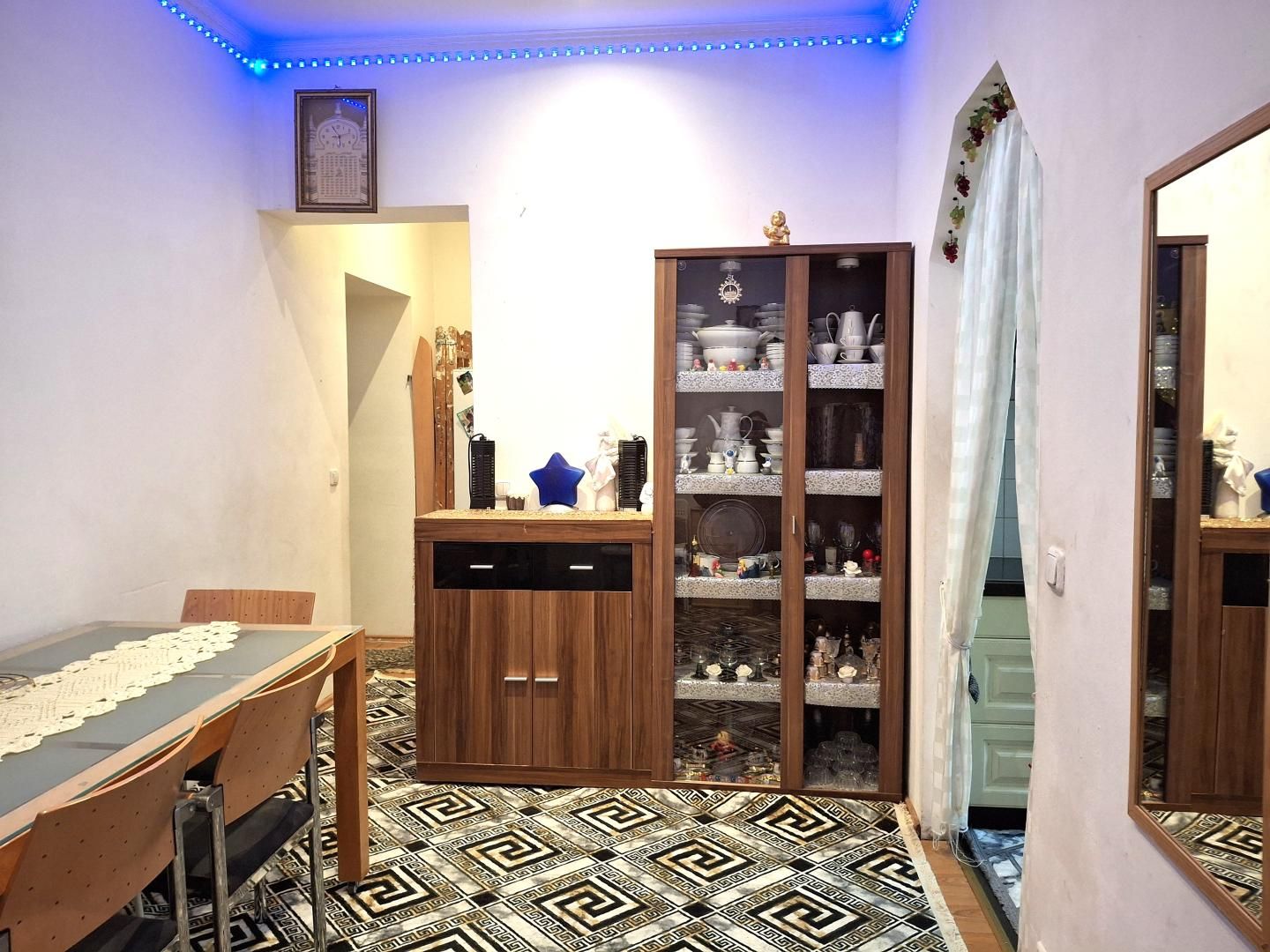 Tolle Stilaltbauwohnung mit 3 Zimmer