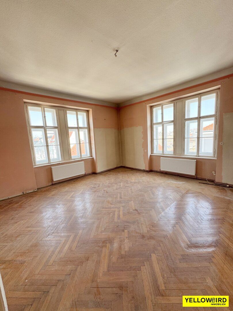 ÜBER DEN DÄCHERN VON WIEN  I WEITBLICK I ALTBAU I SANIERUNGSBEDARF I 4,5 Zimmer I LIFT